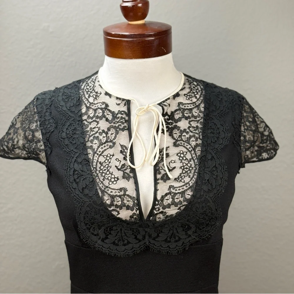 Valentino Italy NWT Black Lace Yoke Cocktail Sheath Dress Sz 6 LBD $1300 - Picture 5 of 13
